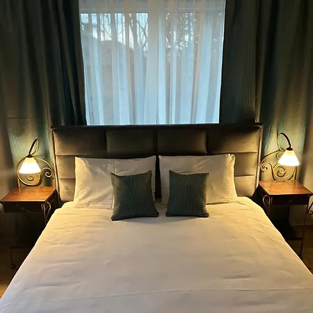 Dum By Muskat Hotel 3*