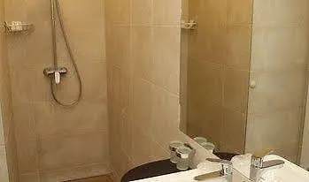 فندق Dum By Muskat 3*