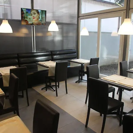 Szálloda Dum By Muskat Belgrád