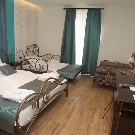 Dum By Muskat Szálloda Belgrád